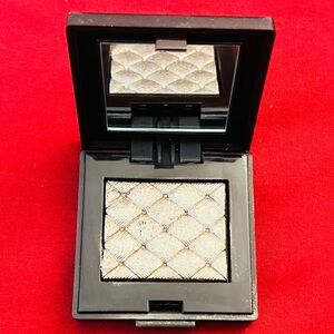 laura mercier Shimmery Champagne Cream Eyeshadow